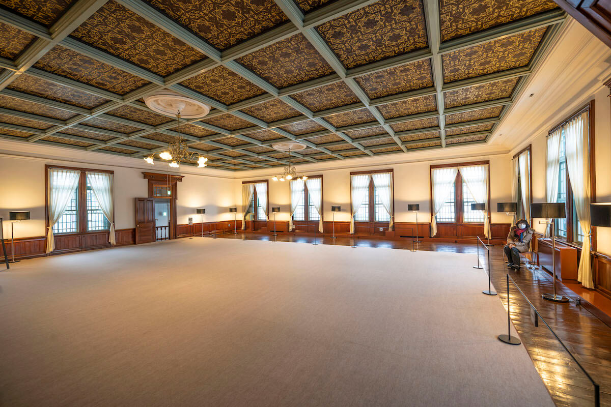 旧第五十九銀行 2階の大会議室